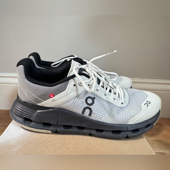 On Cloud CLOUDNOVA Z5 Rush Women’s Sneakers in Size 8 - Picture 8 of 11